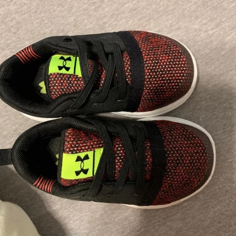 Toddler boys under armor shoes